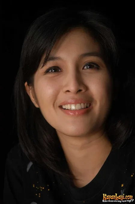 Foto Sandra Dewi