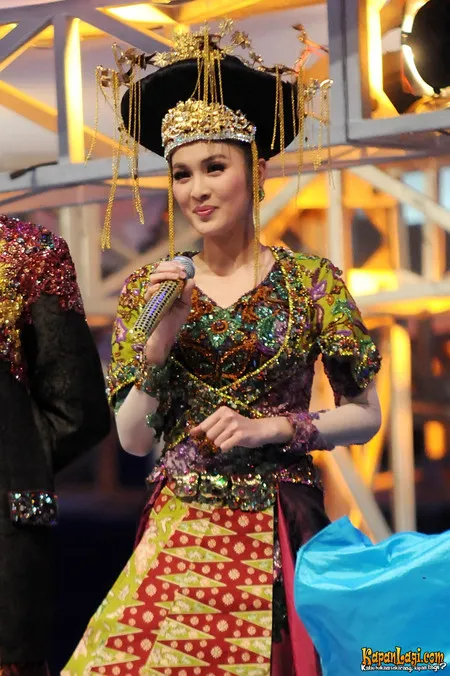 Foto Sandra Dewi