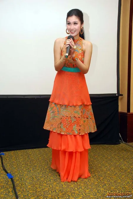 Foto Sandra Dewi