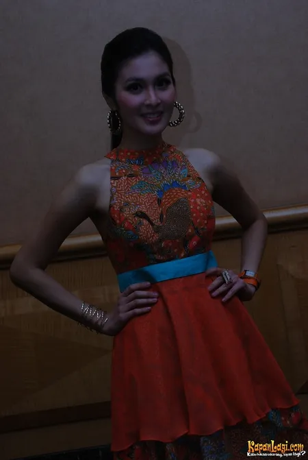 Foto Sandra Dewi