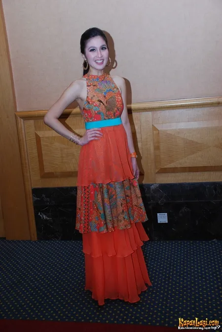 Foto Sandra Dewi