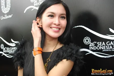 Foto Sandra Dewi