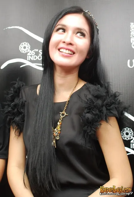Foto Sandra Dewi