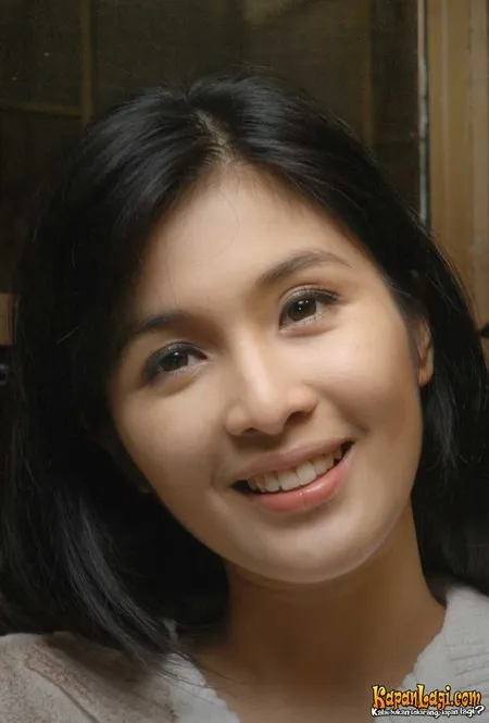 Foto Sandra Dewi