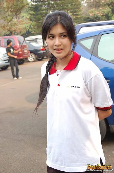 Foto Sandra Dewi