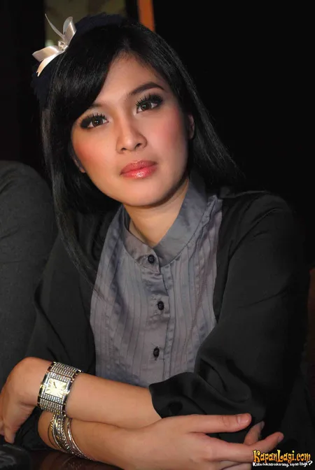 Foto Sandra Dewi