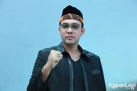 Foto Sandy Tumiwa