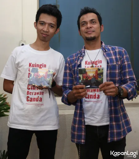 Foto Senar Gitar