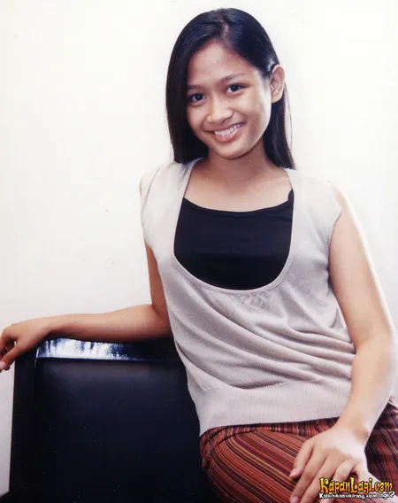 Foto Shally Tri Amanda