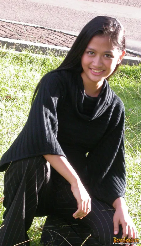 Foto Shally Tri Amanda