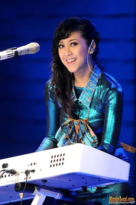 Foto Sherina. Nomor Foto: 1101