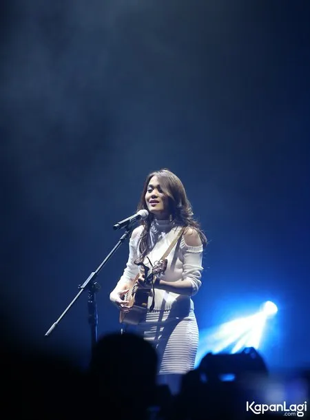 Foto Sheryl Sheinafia