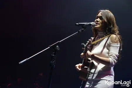 Foto Sheryl Sheinafia