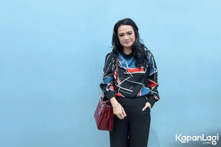 Foto Sheza Idris