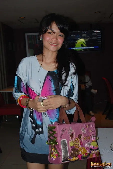 Foto Sheza Idris