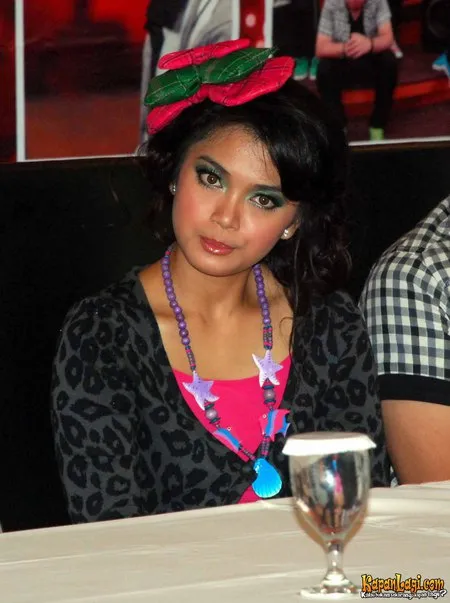 Foto Sheza Idris