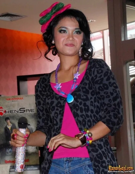 Foto Sheza Idris