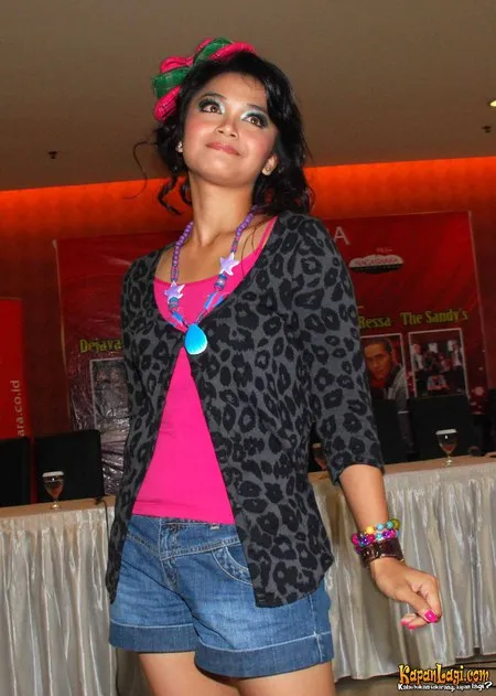 Foto Sheza Idris