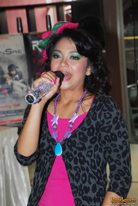 Foto Sheza Idris