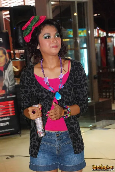 Foto Sheza Idris