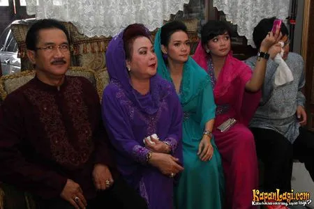 Foto Sheza Idris