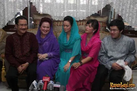 Foto Sheza Idris