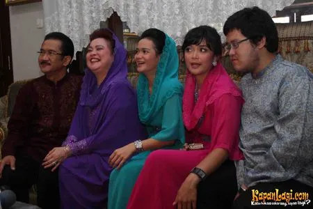 Foto Sheza Idris