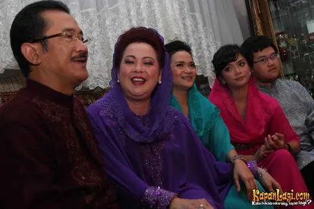 Foto Sheza Idris