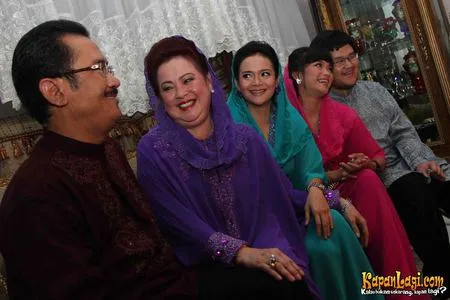 Foto Sheza Idris