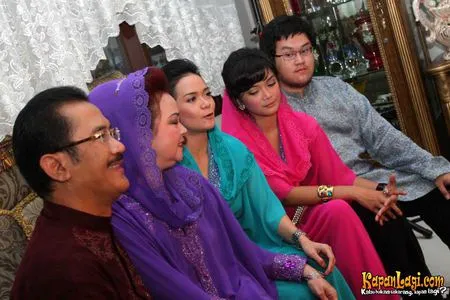 Foto Sheza Idris