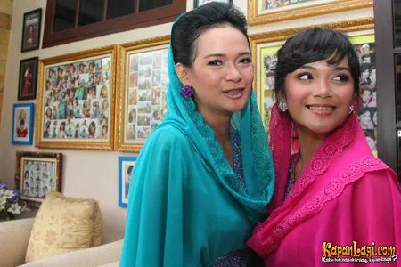 Foto Sheza Idris