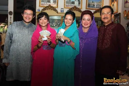 Foto Sheza Idris