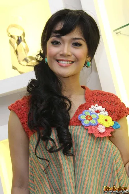 Foto Sheza Idris