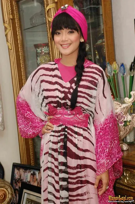 Foto Sheza Idris