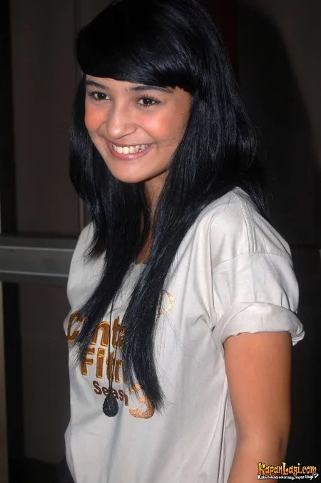 Foto Shireen Sungkar
