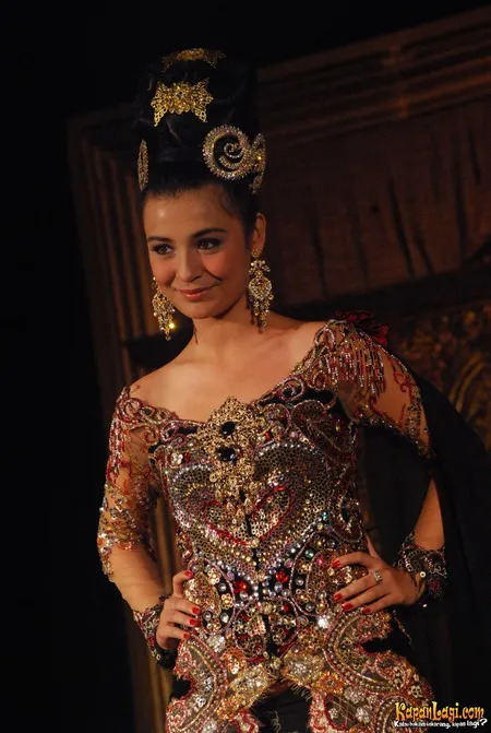 Foto Shireen Sungkar. Nomor Foto: 1036