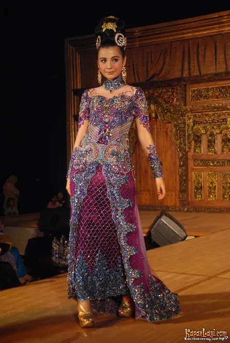 Foto Shireen Sungkar. Nomor Foto: 1054