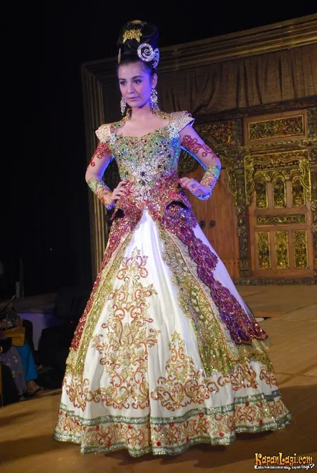 Foto Shireen Sungkar