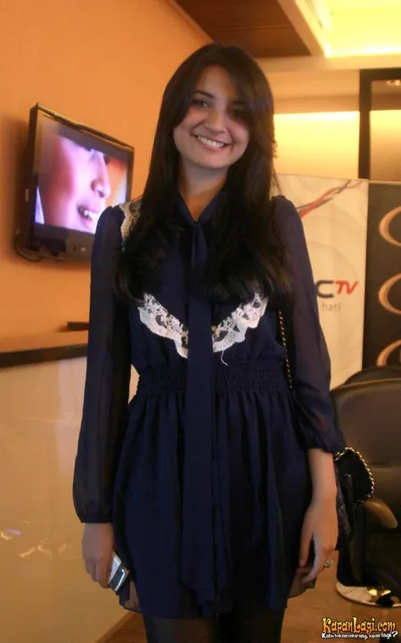 Foto Shireen Sungkar