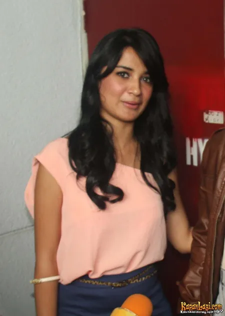 Foto Shireen Sungkar