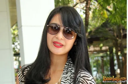 Foto Shireen Sungkar