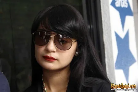Foto Shireen Sungkar