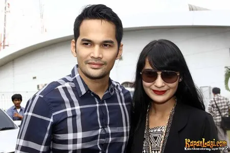 Foto Shireen Sungkar
