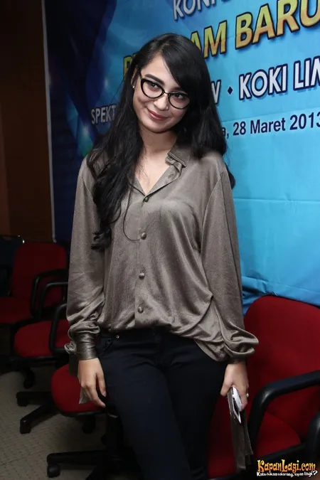 Foto Shireen Sungkar