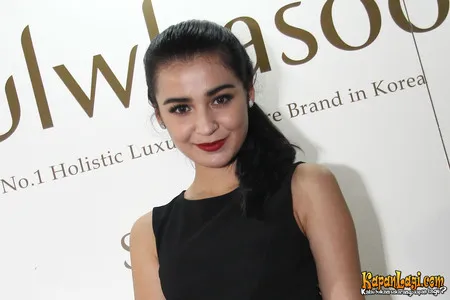 Foto Shireen Sungkar