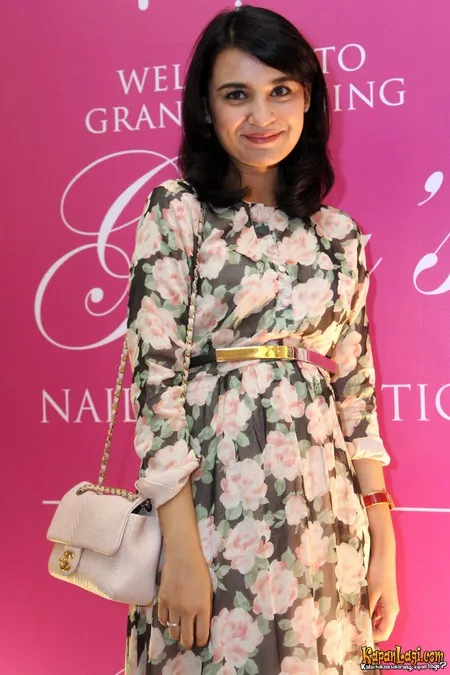 Foto Shireen Sungkar