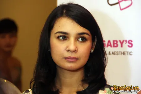 Foto Shireen Sungkar