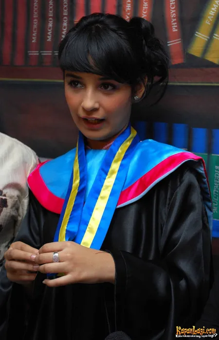 Foto Shireen Sungkar