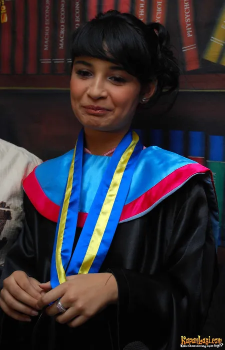 Foto Shireen Sungkar