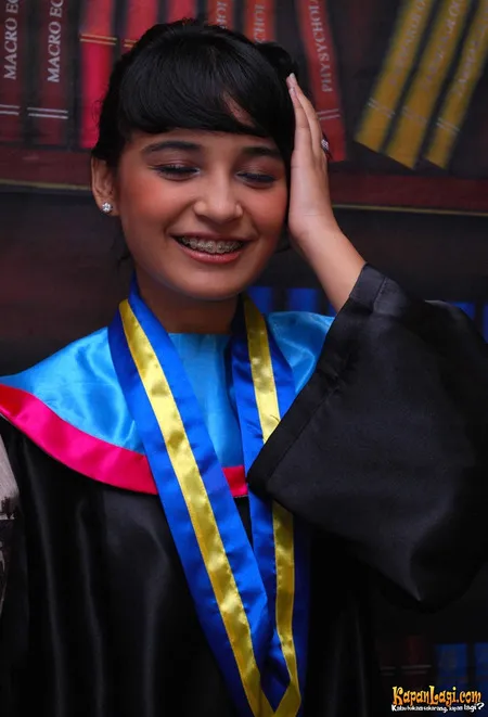 Foto Shireen Sungkar